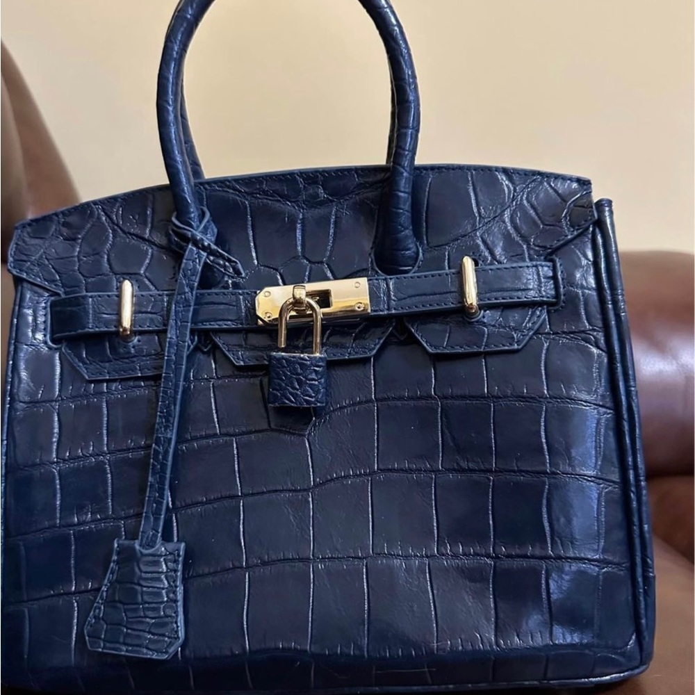 Real leather bag, new never used.